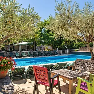 Hotel Logis Restaurant L'escarbille, Saint-Martin-dʼArdèche